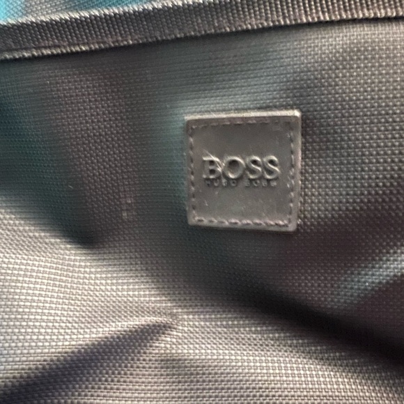 Hugo Boss Duffle Bag - Picture 4 of 4